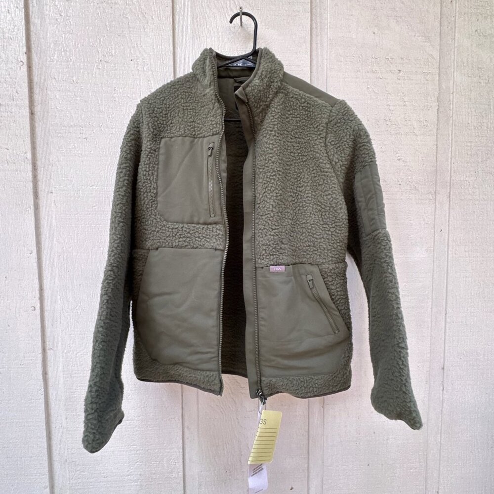 New, FIGS On-Shift Sherpa Jacket Olive Green Size M